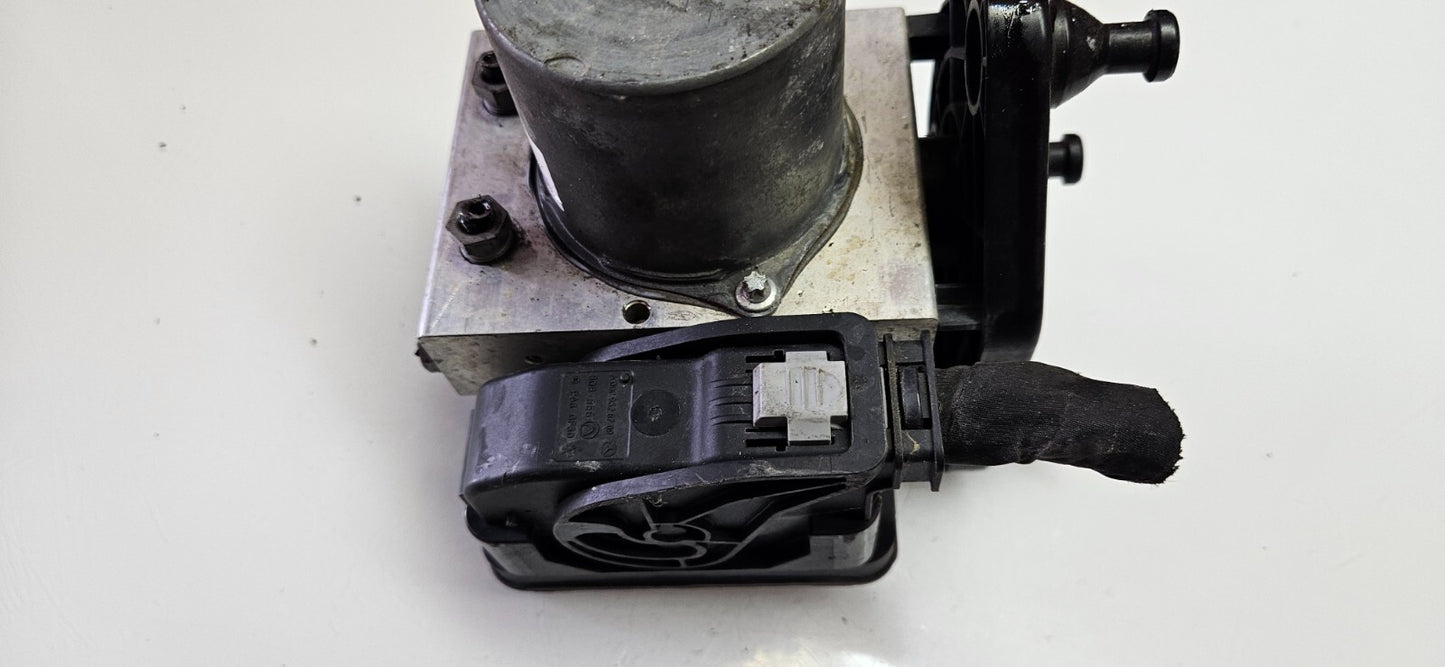 Mercedes Sprinter ABS Hydraulikblock Pumpe Steuergerät A 9079008904