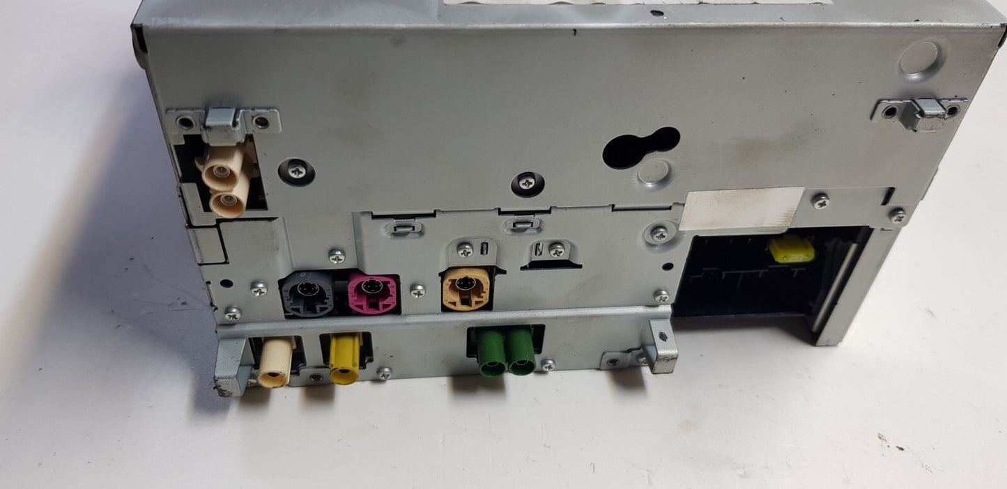 Mercedes W204 Headunit Navigation Comand A 2049008213 A 2049015204 mit PIN Code