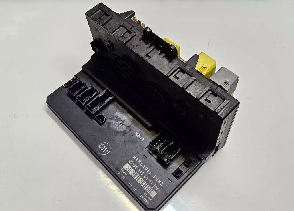 Mercedes Vito Viano W639 Sicherungskasten Steuergerät 6395450601 6395450401