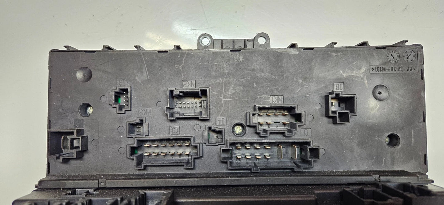 Mercedes Vito Viano W639 Sicherungskasten Steuergerät 6395450601 6395450401