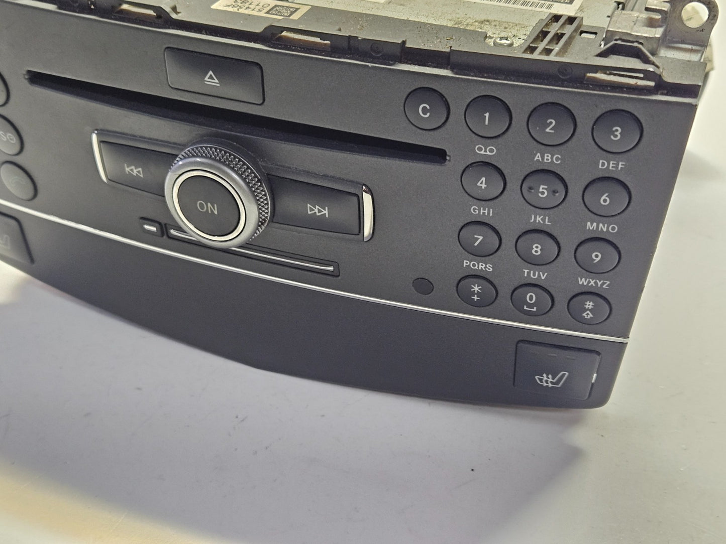Mercedes W204 Headunit Navigationssystem Radio A 2049061002 mit PIN Code ♻️