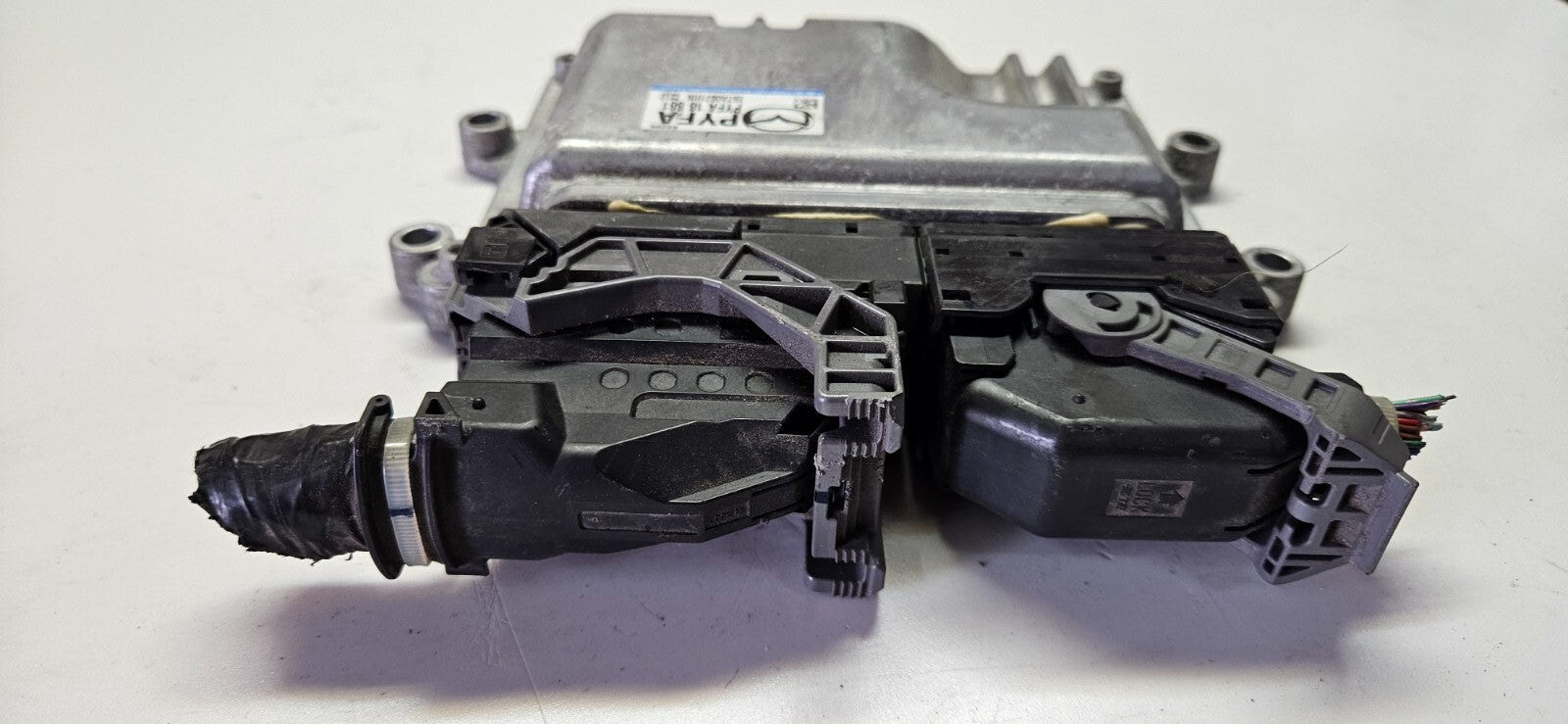 Mazda Motorsteuergerät Steuergerät E6TA0671HN PYFA 18 881