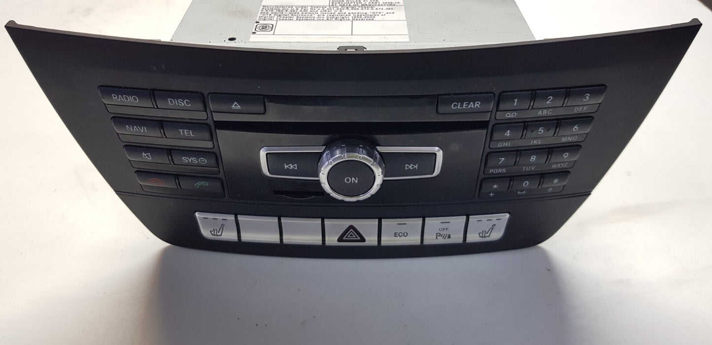 Mercedes W204 Headunit Navigation Comand A 2049008213 A 2049015204 mit PIN Code