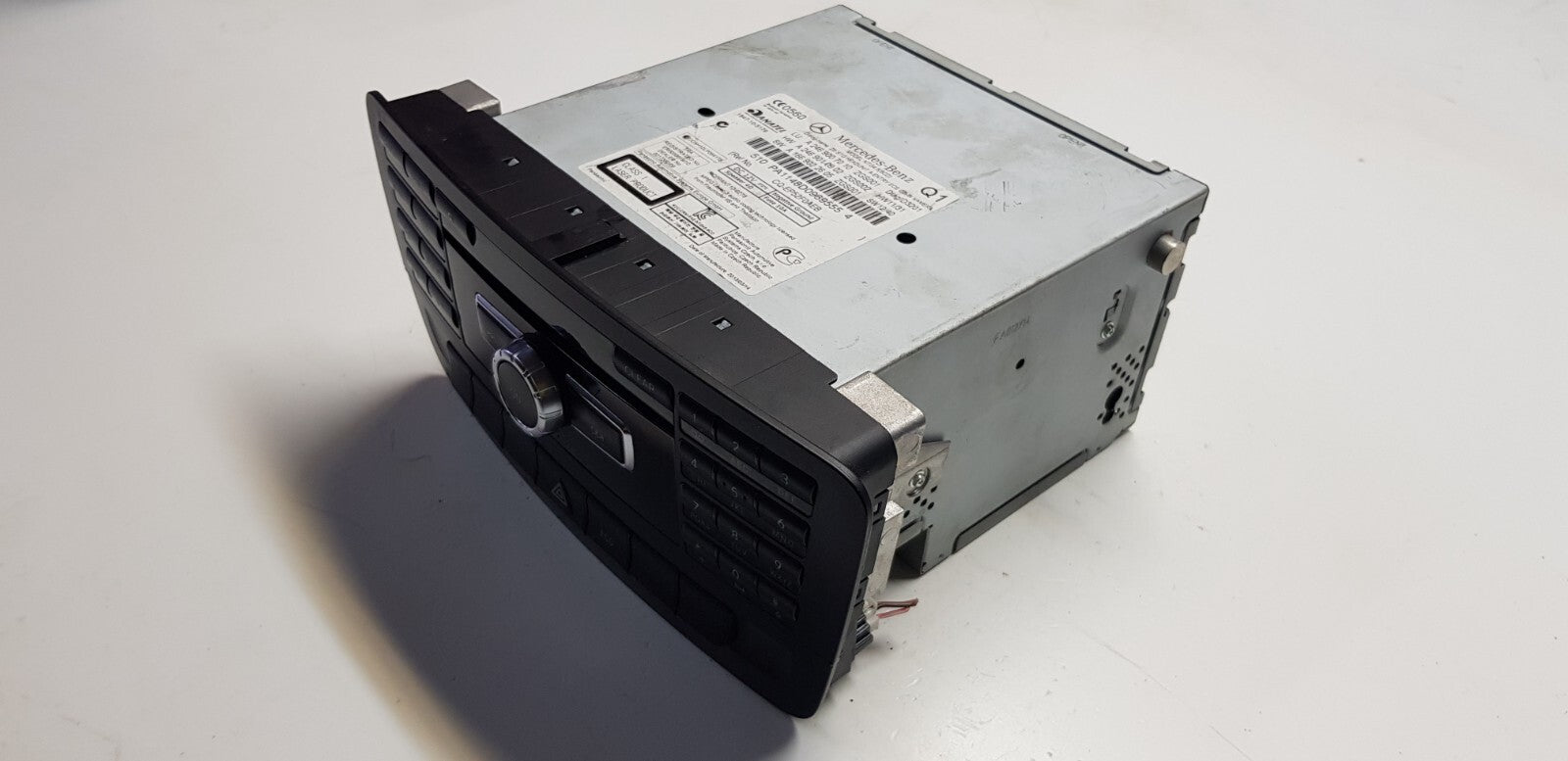 Mercedes Headunit Comand Navigation A 2469007010 A 2469010902 mit PIN Code