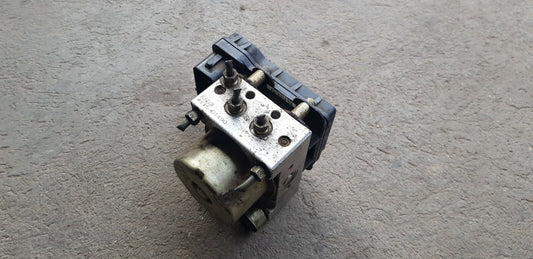 Suzuki ABS Hydraulikblock Pumpe Steuergerät SK3-4Y12-1 83094Y1233023