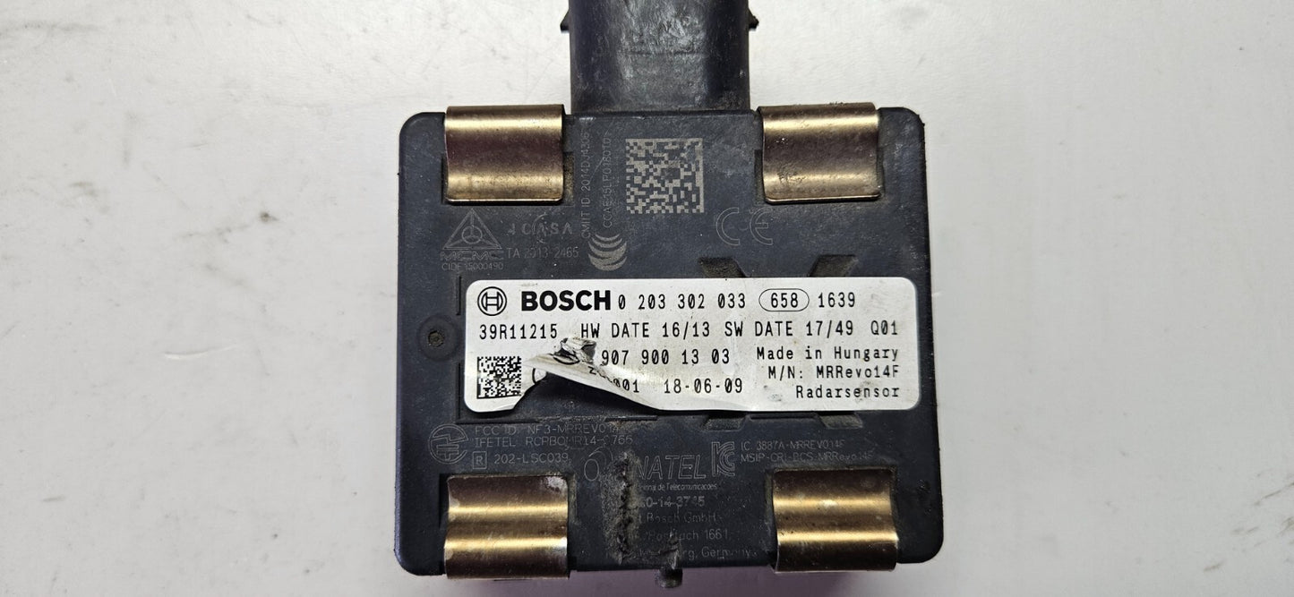 Mercedes Sprinter Abstandsradarsensor Radarsensor A 9079001303 0203302033