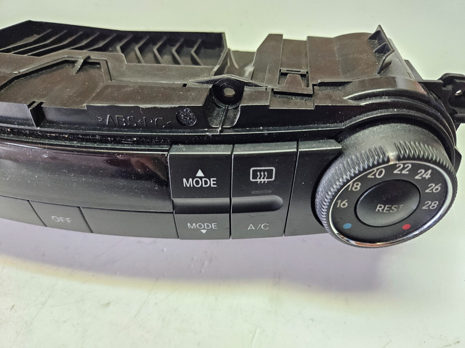 Mercedes E-Klasse W211 Klimabedienteil Bedienteil 2118300890 Q:0006 ♻️