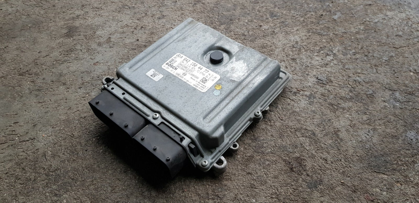 Mercedes Motorsteuergerät Steuergerät A 6421504477 0281013990