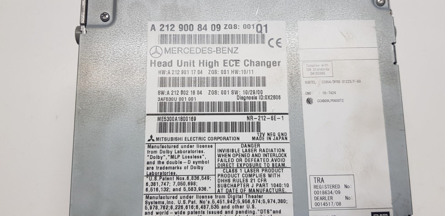 Mercedes W212 Headunit Comand Navigation A 2129008409 A 2129011704 mit PIN Code