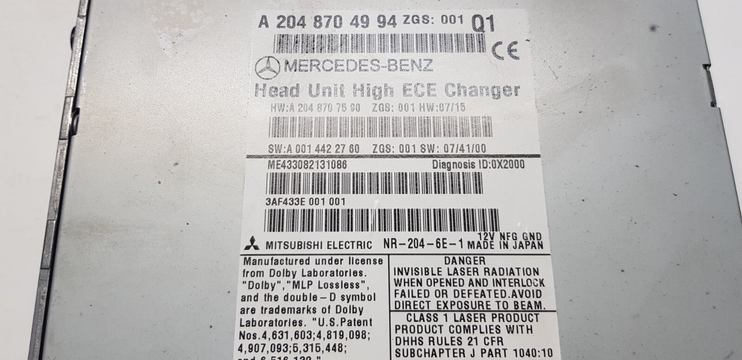 Mercedes W204 Headunit Comand Navigation A 2048704994 A 2048707590 mit PIN Code