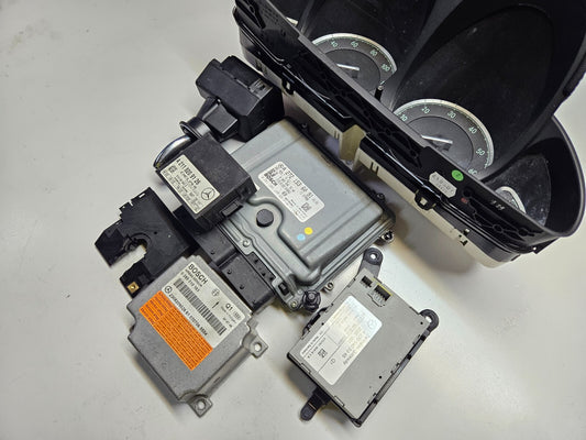 Mercedes SL R230 Motorsteuergerät mit Wegfahrsperre A 2721536091 0261209284 ♻️