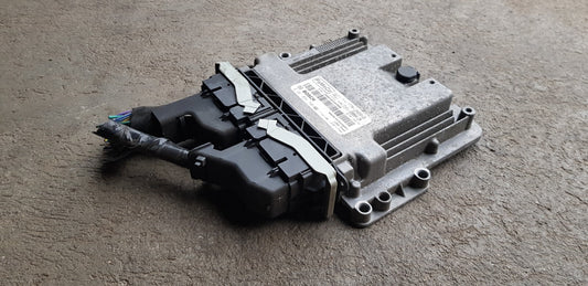 Ford Motorsteuergerät Steuergerät FT7A-12650-UB 0281034760