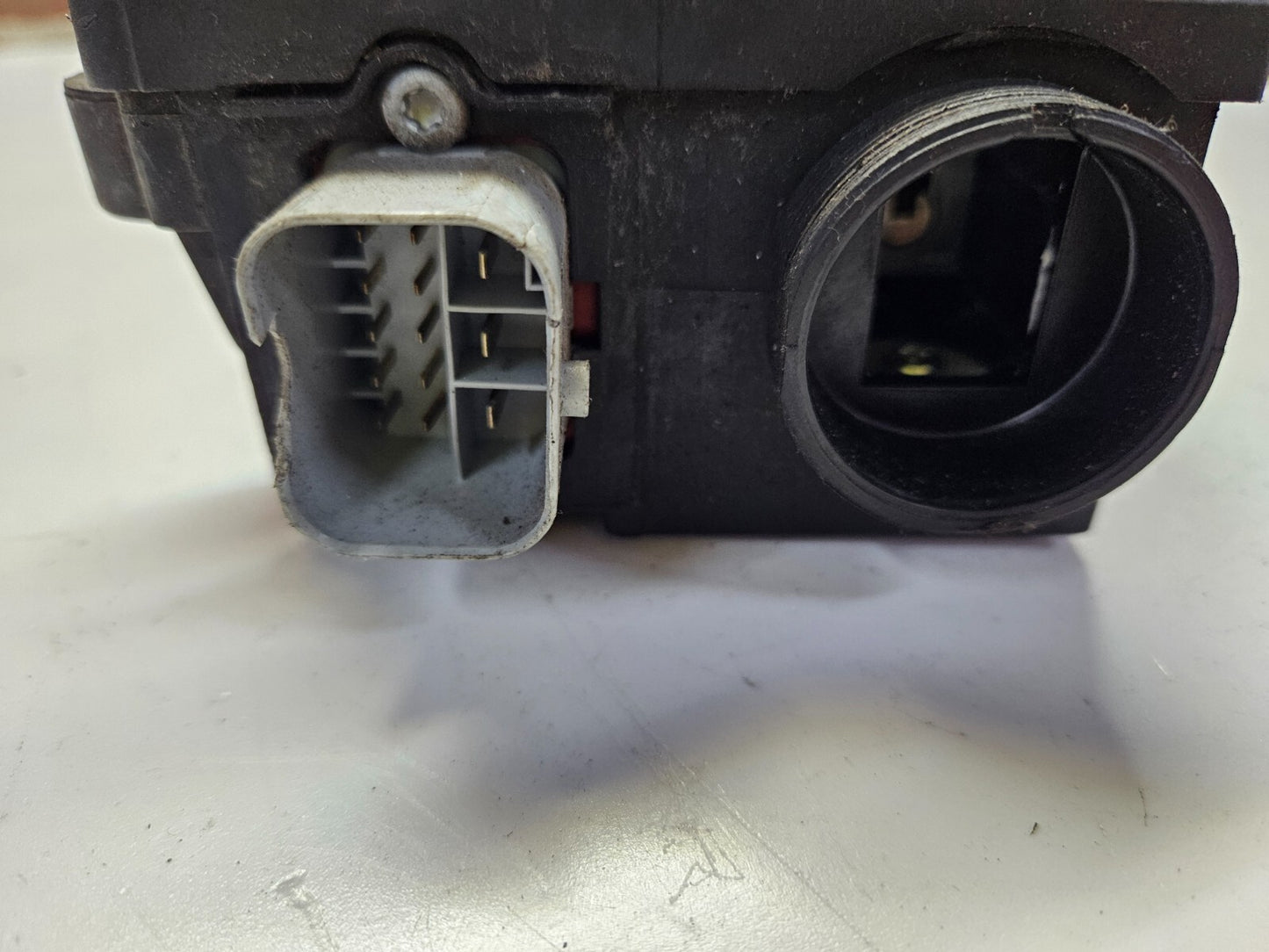 Mercedes elektrische Feststellbremse Parkbremse A 2214302249 A 2214300649 ♻️