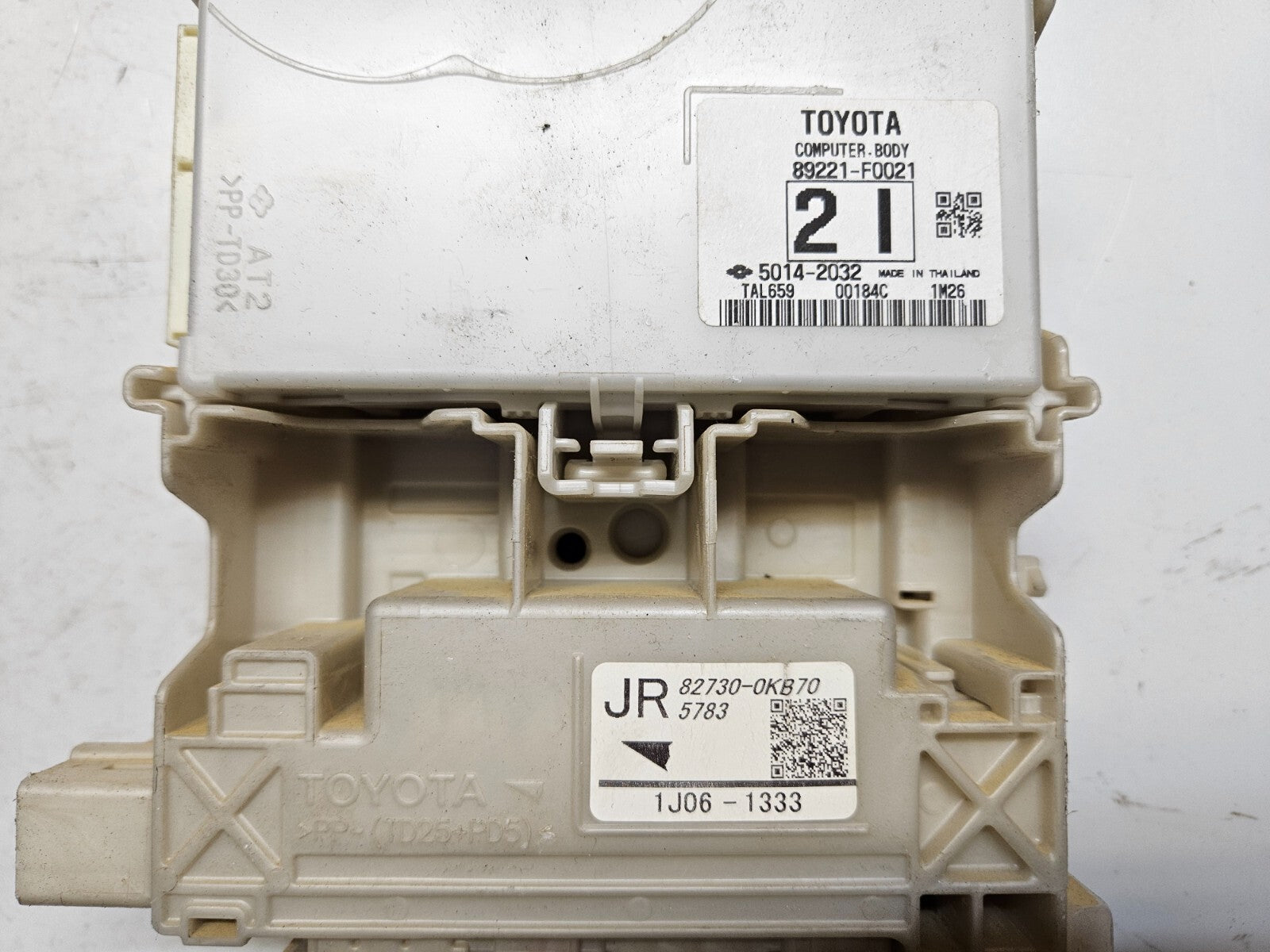 Toyota Hilux SAM Steuergerät 89221-F0021 82730-0KB70 ♻️