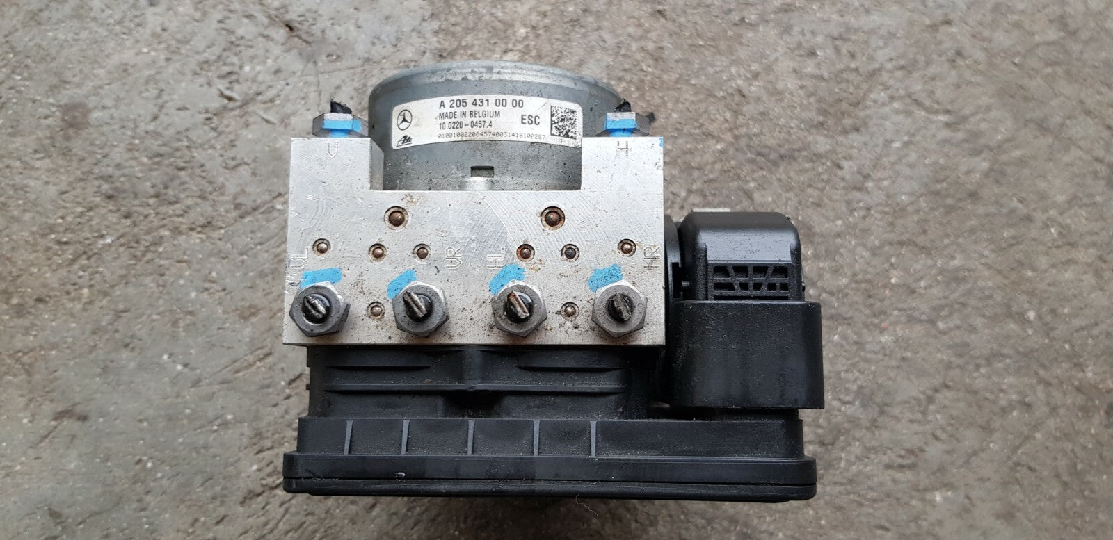 Mercedes W205 ABS Hydraulikblock Pumpe Steuergerät A 2059012800 A 2054310000