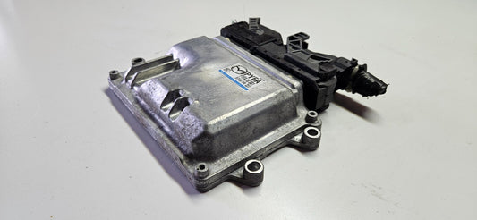 Mazda Motorsteuergerät Steuergerät E6TA0671HN PYFA 18 881