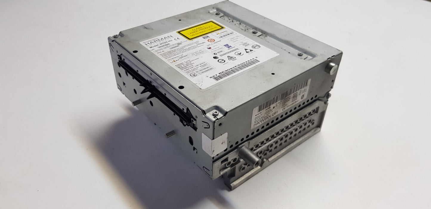 Mercedes W205 Headunit Comand Navigation A 2059008015 A 2059011700 mit PIN Code