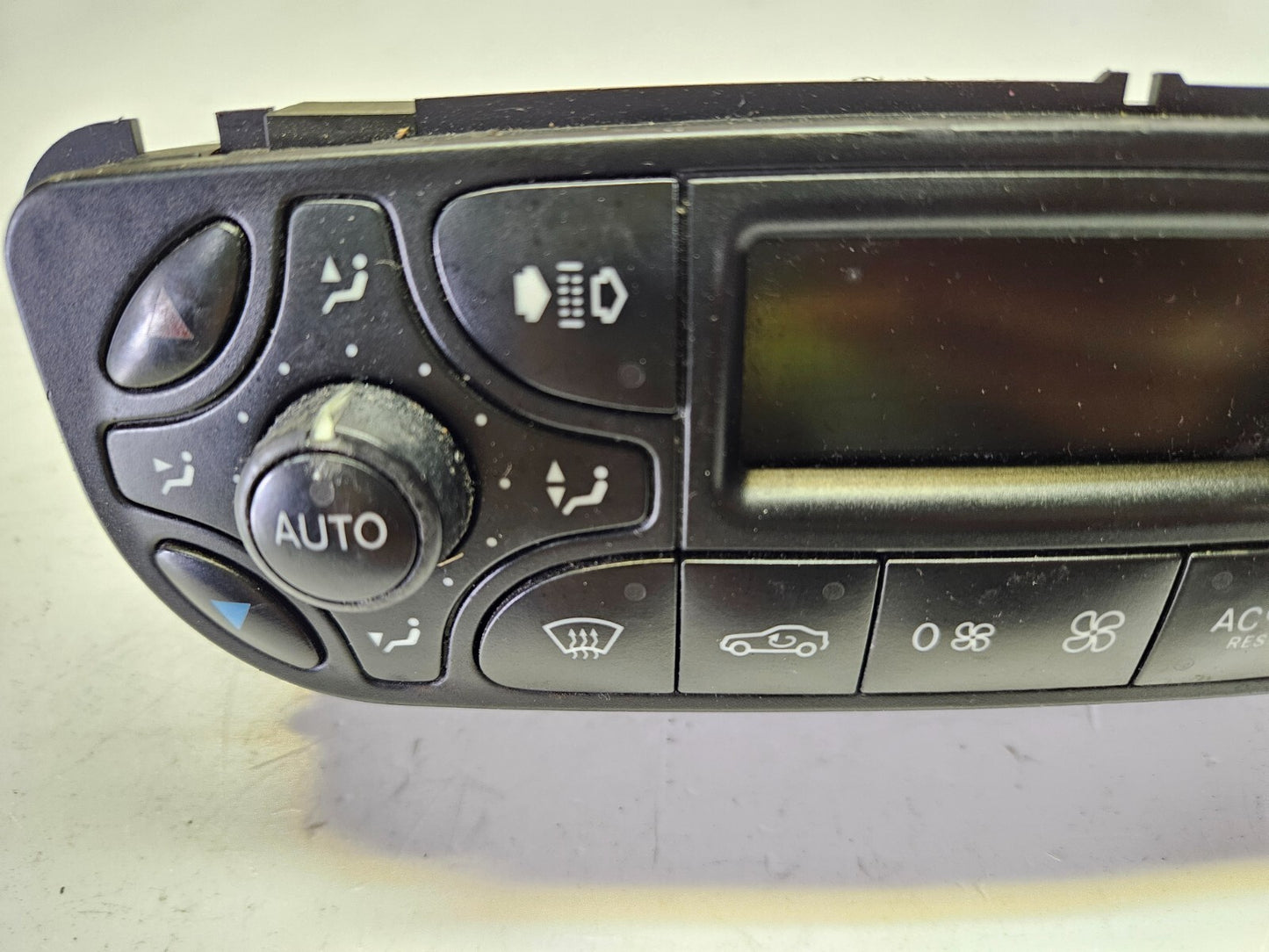 Mercedes C CLK W203 Klimabedienteil Bedienteil 2098300285 ♻️