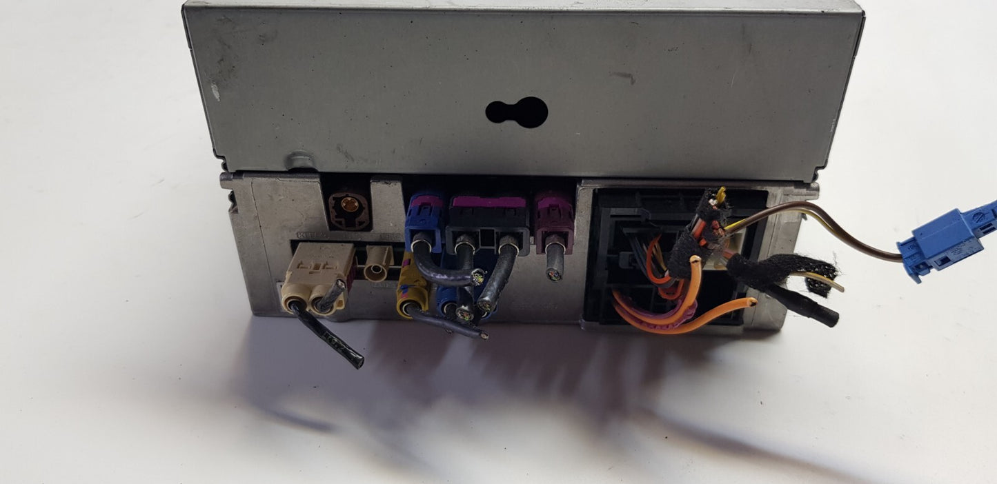 Mercedes W205 Headunit Comand Navigation A 2059008015 A 2059011700 mit PIN Code