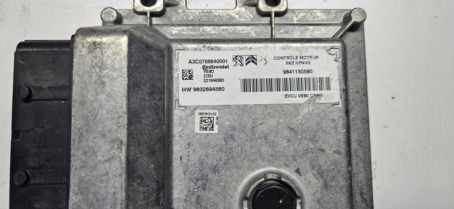Peugeot 208 Motorsteuergerät Steuergerät 9841150580 9832694580 VE80