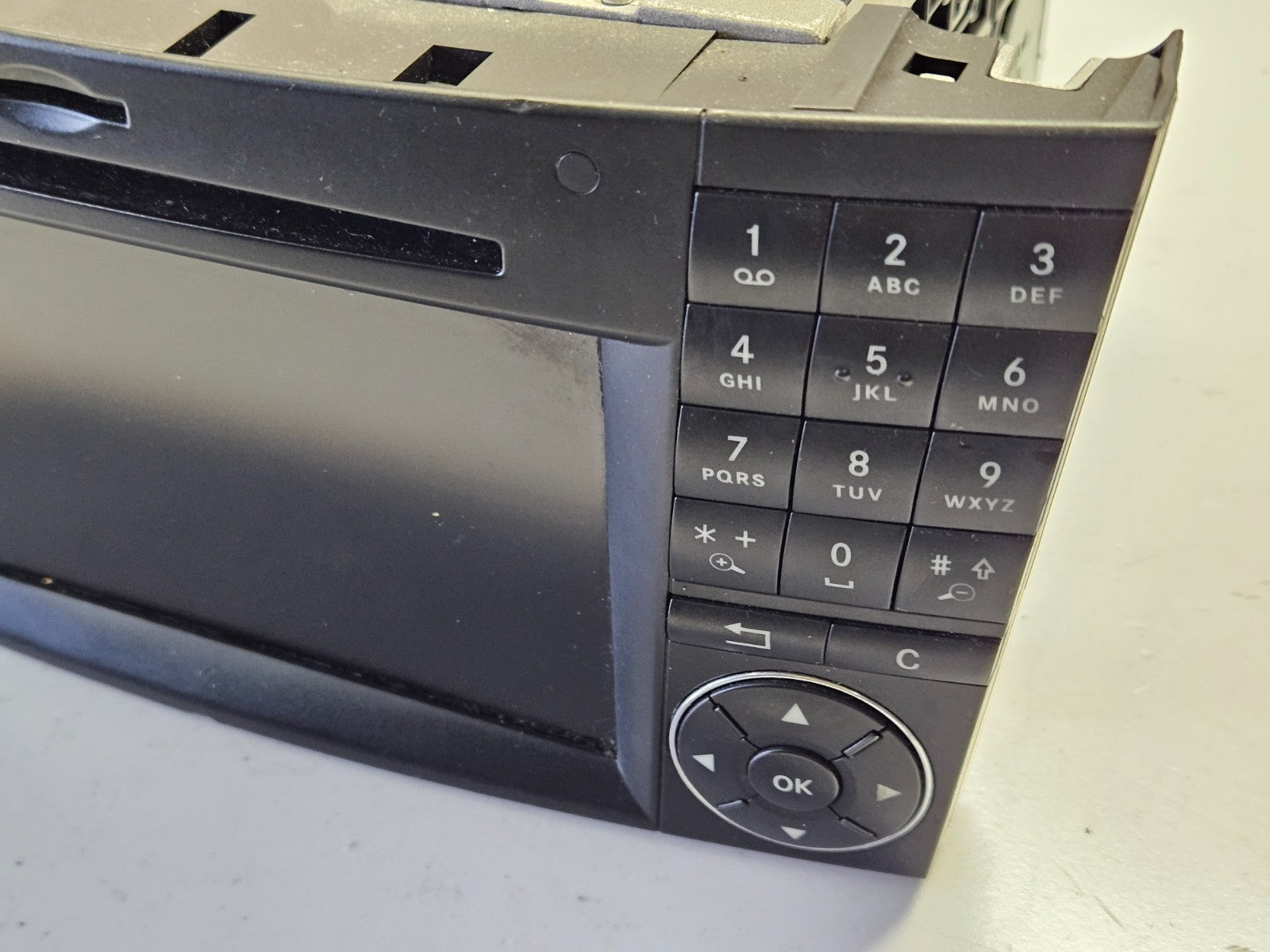 Mercedes CLS Headunit Navigationssystem Radio A 2199001100 A 2199010400 ♻️