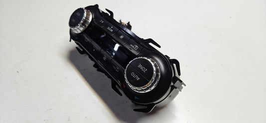 Mercedes A B GLA Klimabedienteil A 2469002408 A 2469010805 ♻️