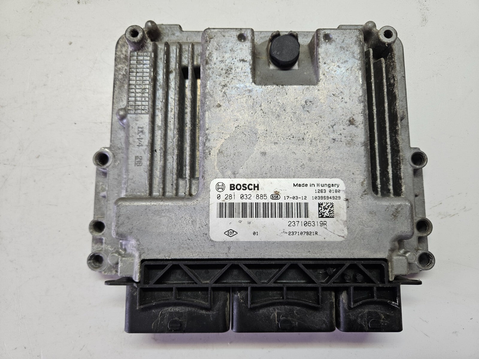 Mercedes Renault Motorsteuergerät Steuergerät 237106319R 0281032885 EDC17C84 ♻️