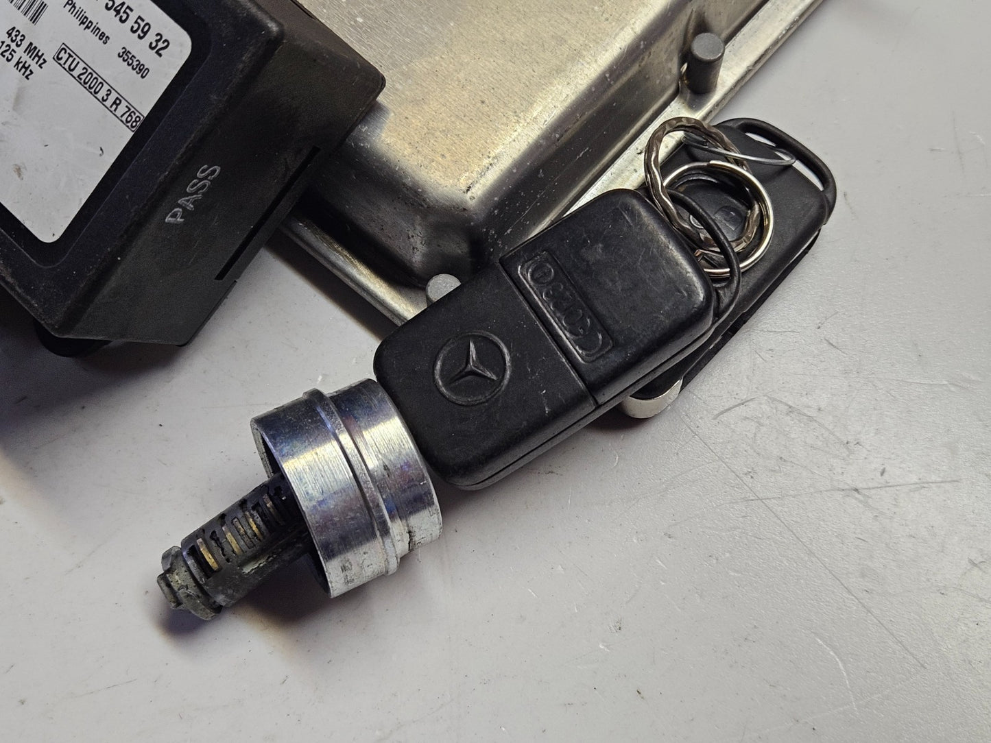 Mercedes Sprinter Motorsteuergerät mit Wegfahrsperre A 0001537379 0281010970 ♻️