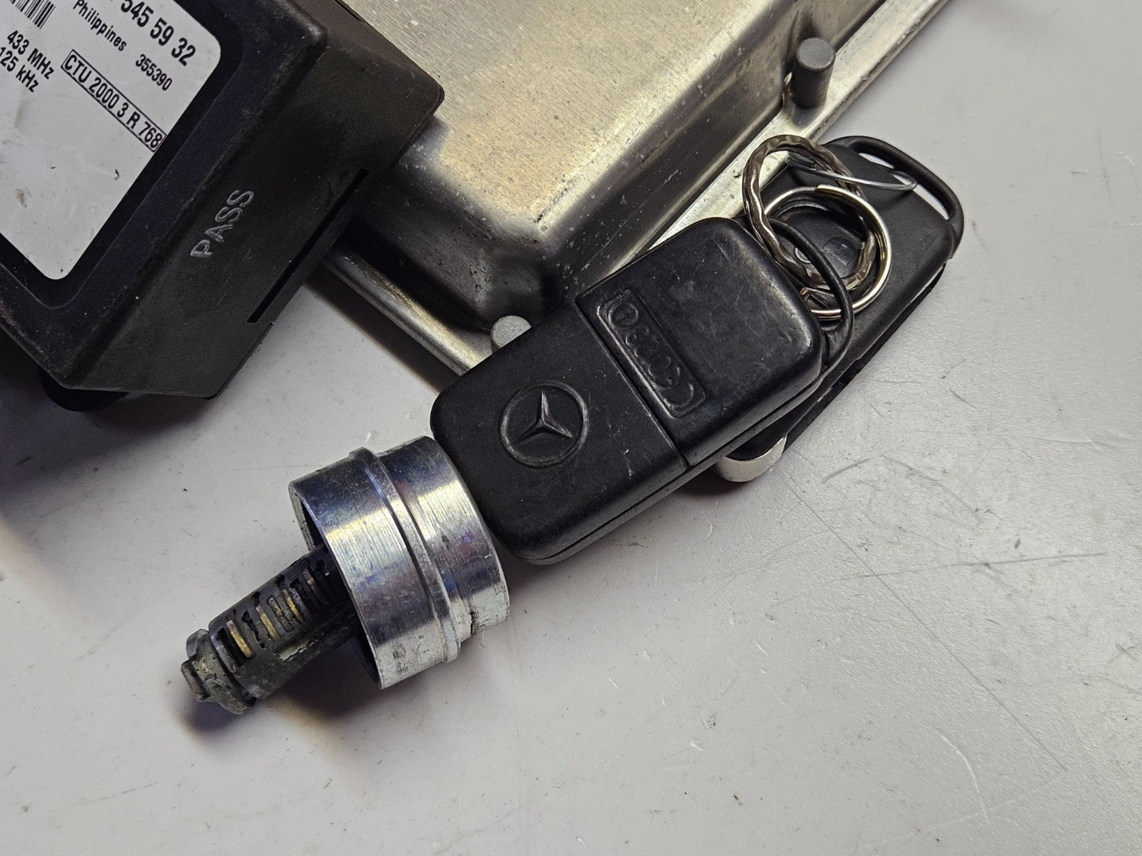 Mercedes Sprinter Motorsteuergerät mit Wegfahrsperre A 0001537379 0281010970 ♻️