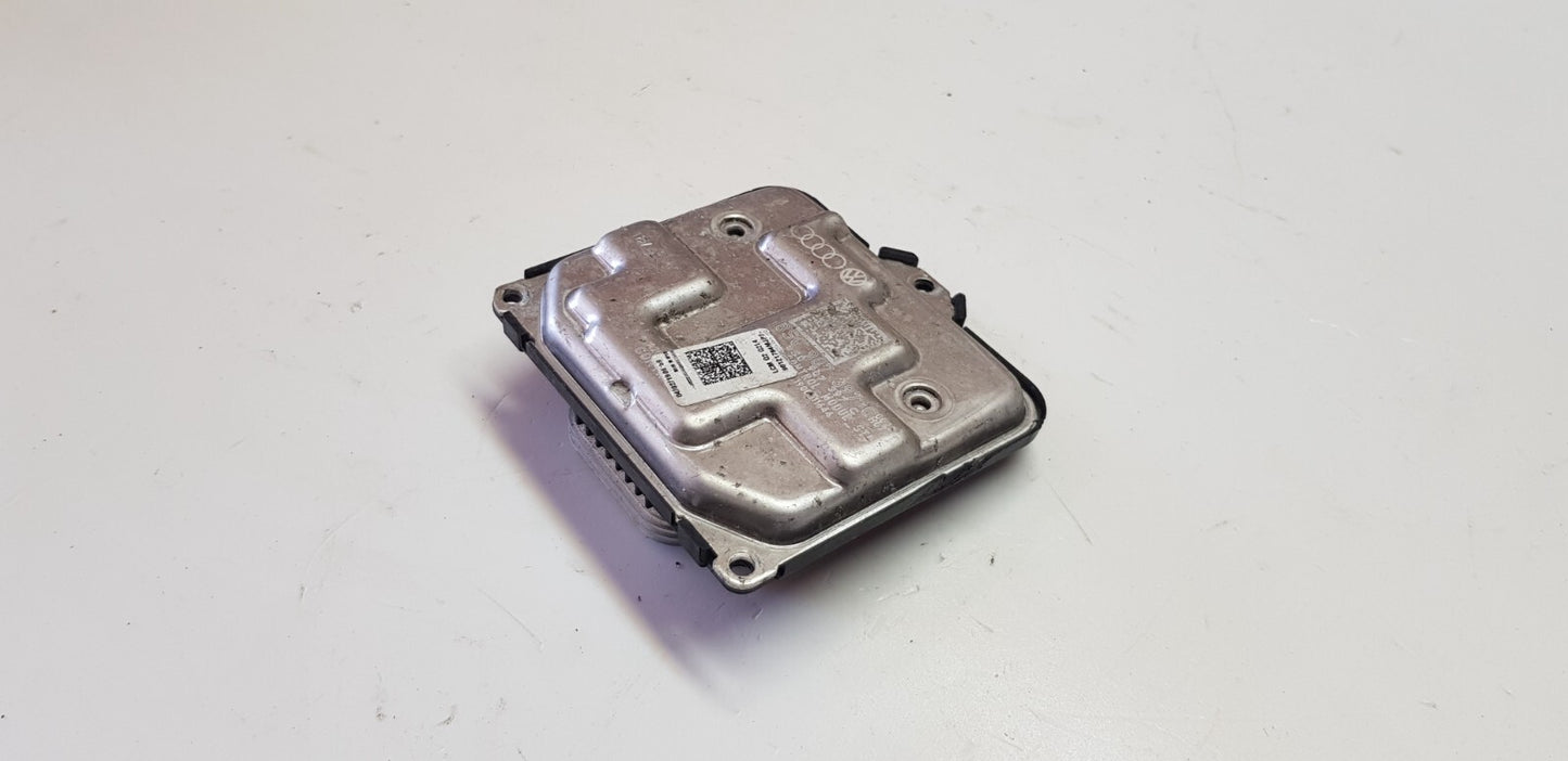 VW Audi Seat Skoda LED Scheinwerfer Steuergerät 8S0907397C