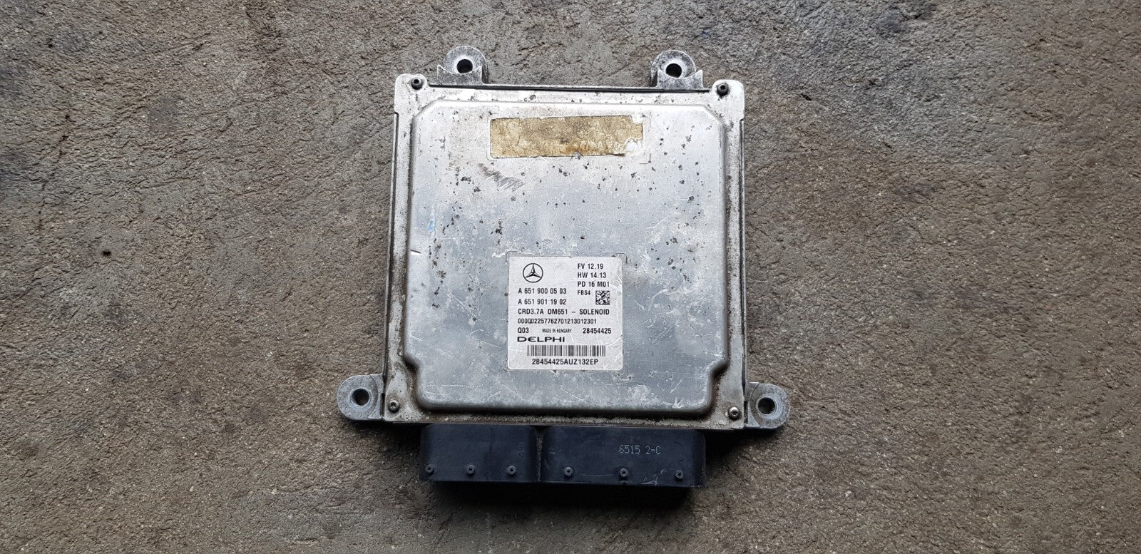 Mercedes W212 Motorsteuergerät Steuergerät A 6519000503 A 6519011902