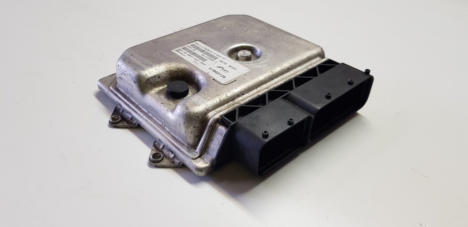 Fiat 500 Motorsteuergerät Steuergerät 51903129 8GSF.H9 HW521 PLUG & PLAY