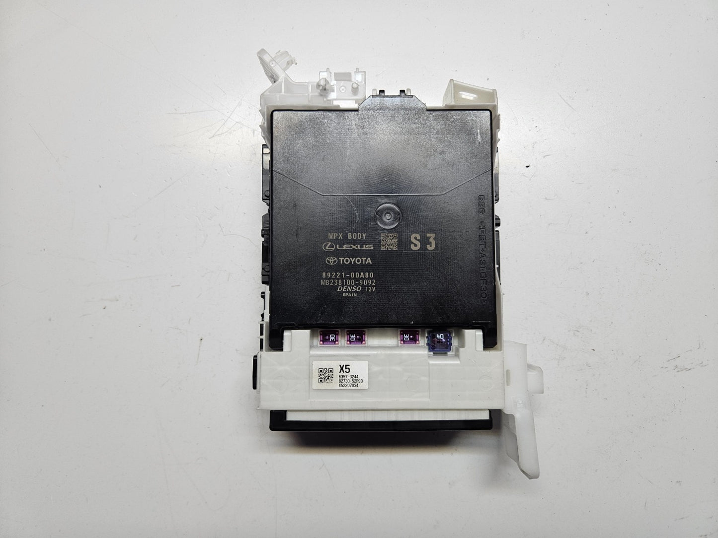 Toyota Sicherungskasten Steuergerät 89221-0DA80 MB238100-9092 82730-52R90 ♻️