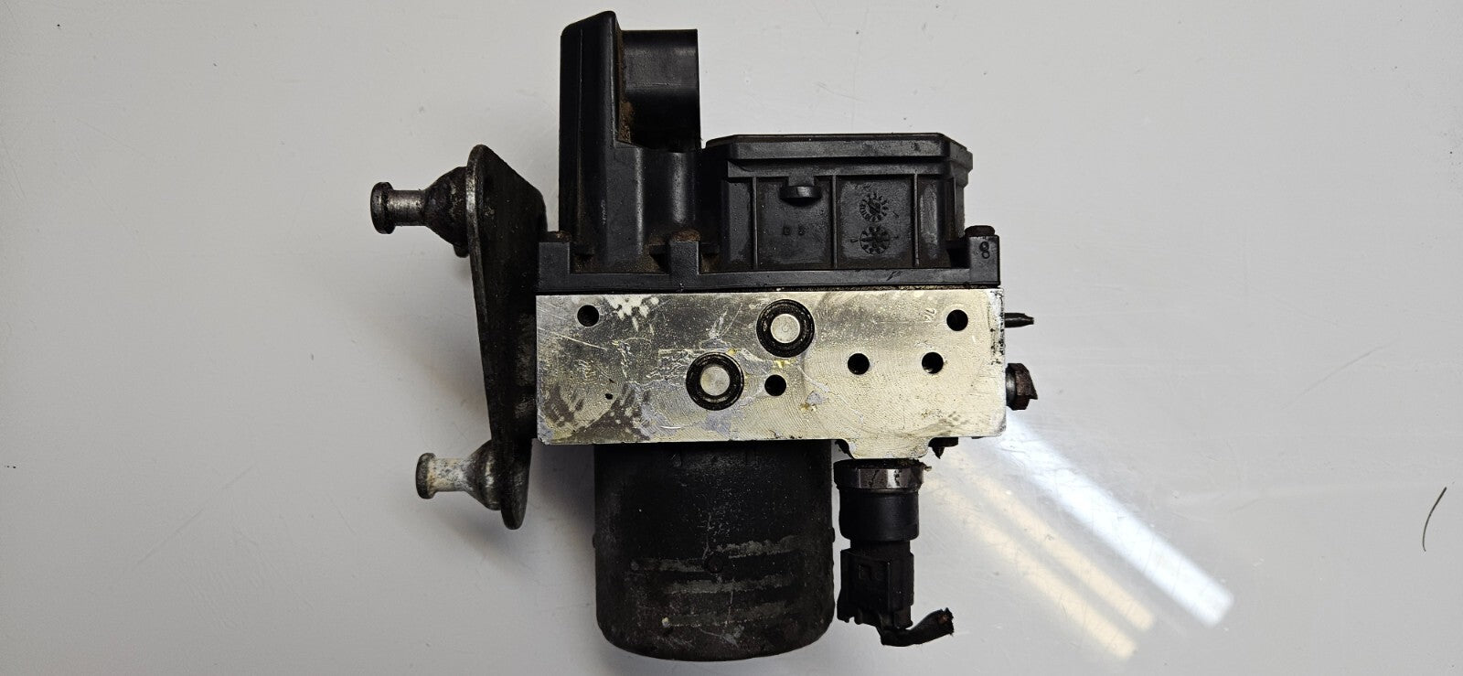 Mercedes Sprinter ABS Hydraulikblock Pumpe Steuergerät A 0004469289 0265950137
