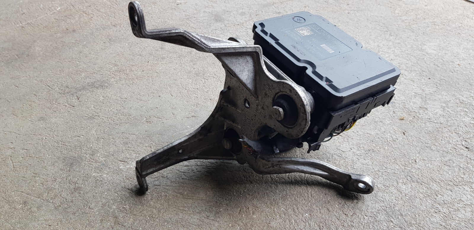 Mercedes ABS Hydraulikblock Hydraulikaggregat A 1729014000 A 1724315412