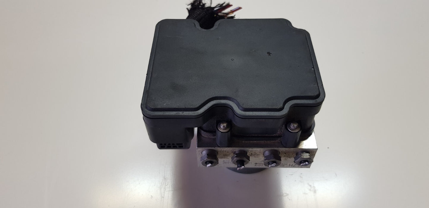 Mercedes ABS Hydraulikblock Hydraulikaggregat A 1779007805 A 1779010904