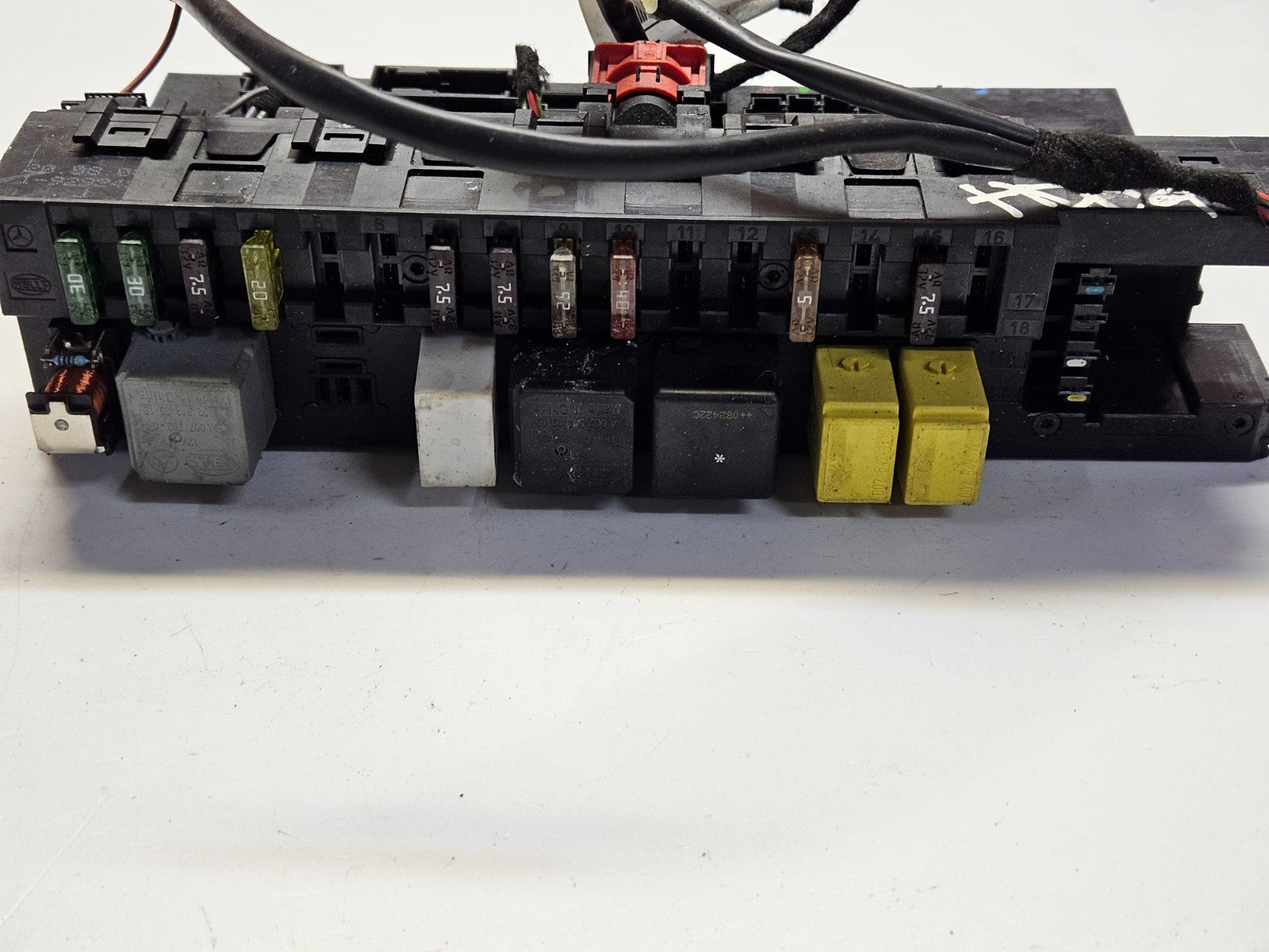 Mercedes C CLK Sicherungskasten SAM Steuergerät 2035454701 5DK008486-75 ♻️ #2