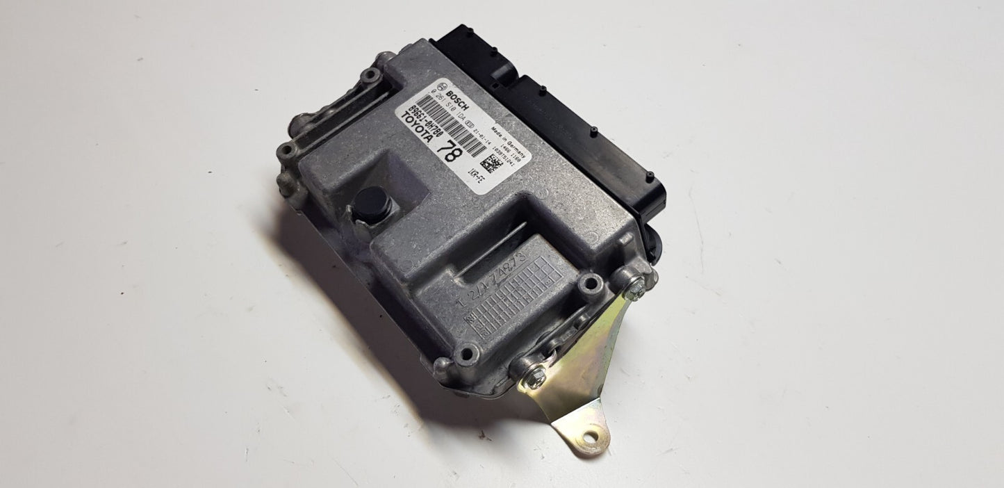 Toyota Aygo Motorsteuergerät Steuergerät 89661-0H780 0261S101DA