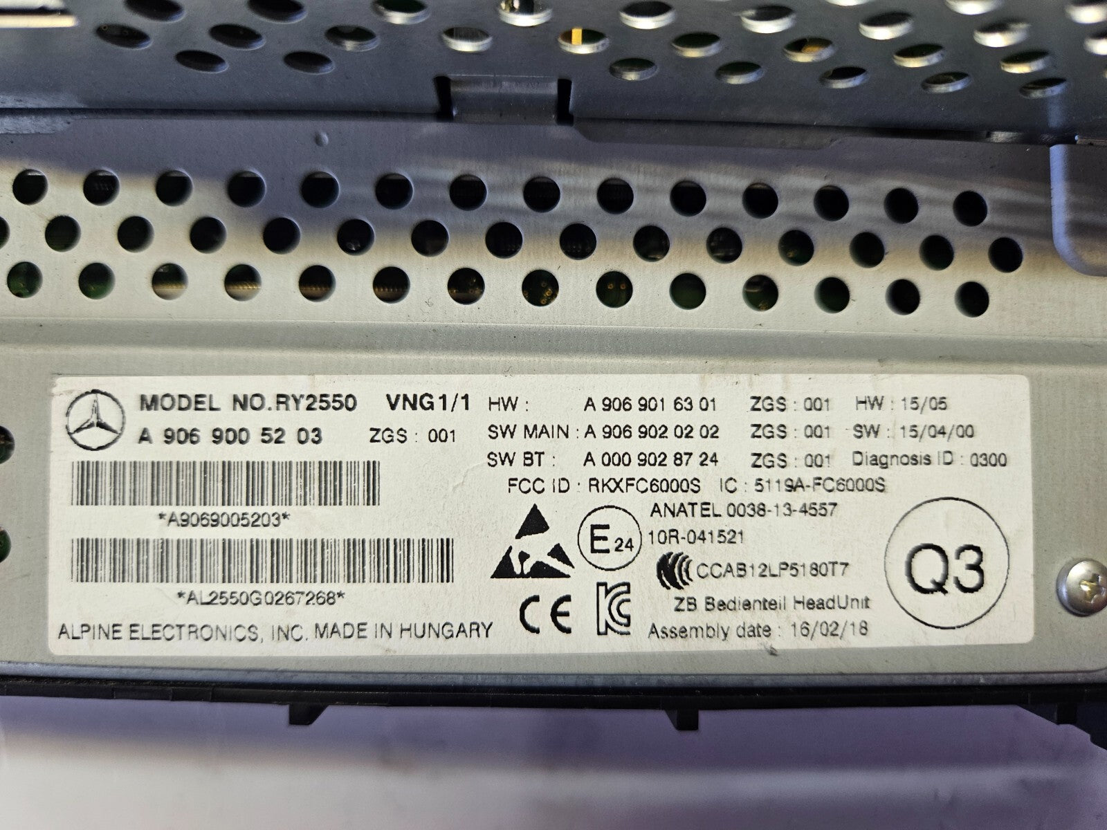 Mercedes W906 Headunit Radio Navigation A 9069005203 A 9069016301 + PIN Code ♻️