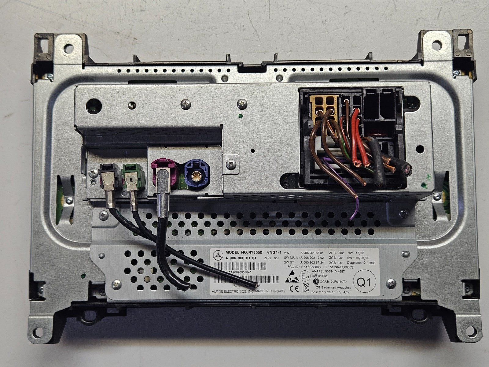 Mercedes Sprinter Headunit Navigationssystem Radio A 9069000104 mit PIN Code ♻️