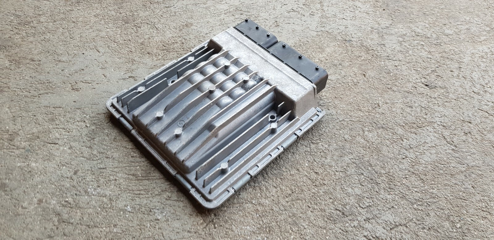 BMW Motorsteuergerät Steuergerät 8613000 5WK91168