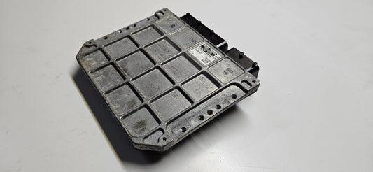Toyota Auris Motorsteuergerät Steuergerät 89661-02S30 MB275900-0423