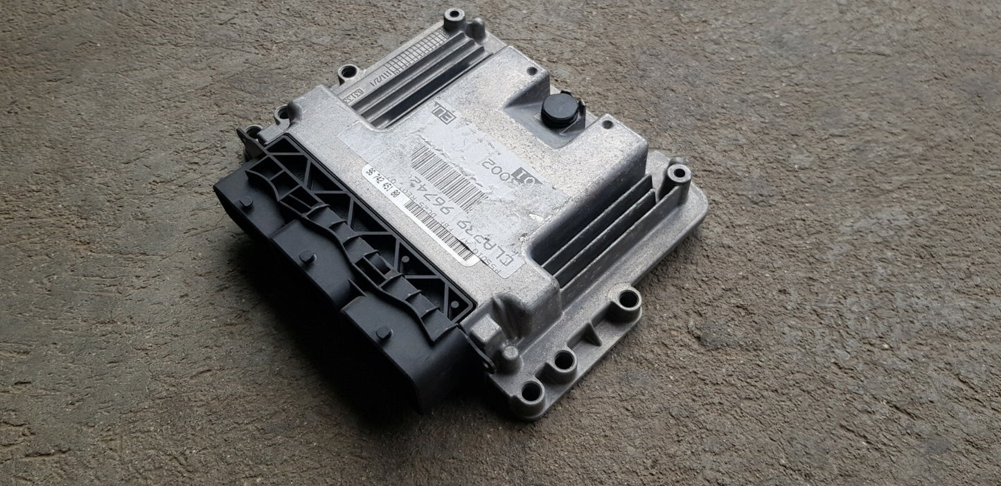Peugeot Citroen Motorsteuergerät Steuergerät 0281015847 9674245180 PLUG&PLAY
