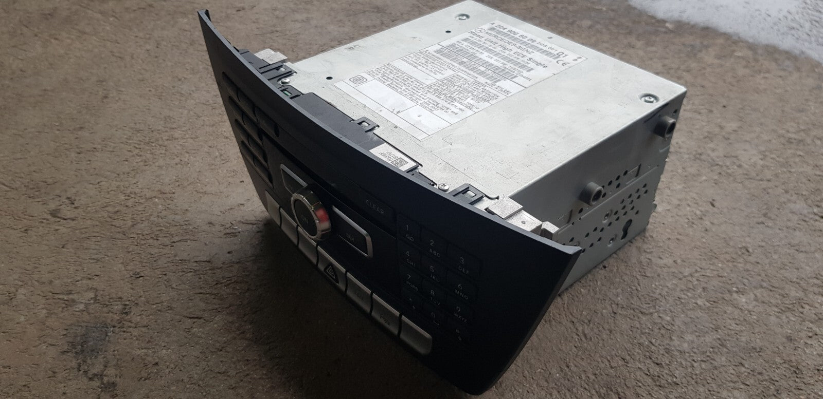 Mercedes W204 Headunit Navigationssystem A 2049006009 A 2049012203 mit PIN Code