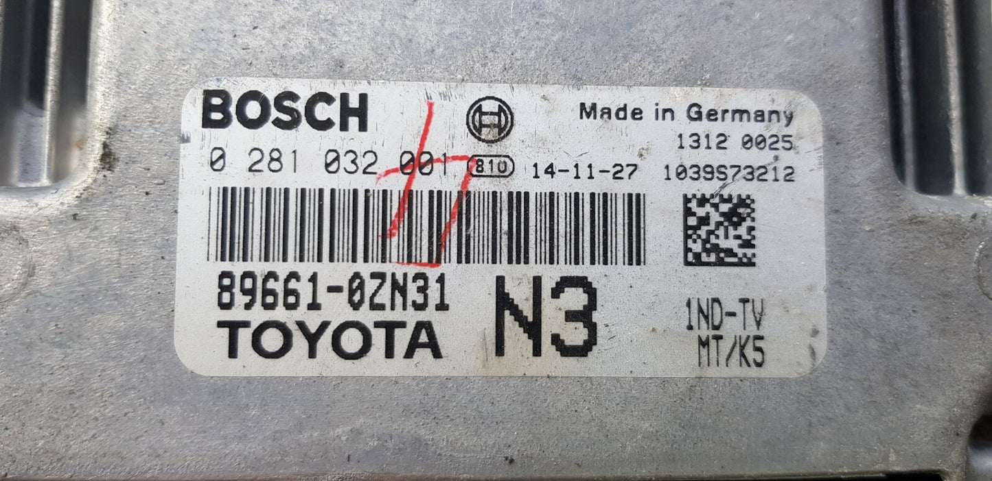 Toyota Motorsteuergerät Steuergerät 0281032001 89661-0ZN31