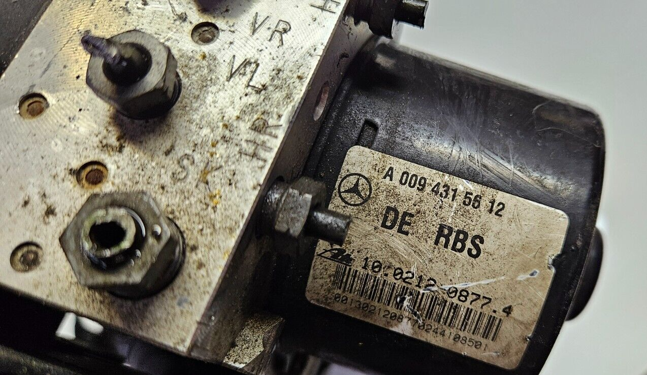 Mercedes ABS Hydraulikblock Pumpe Steuergerät A 0009019800 A 0094315612