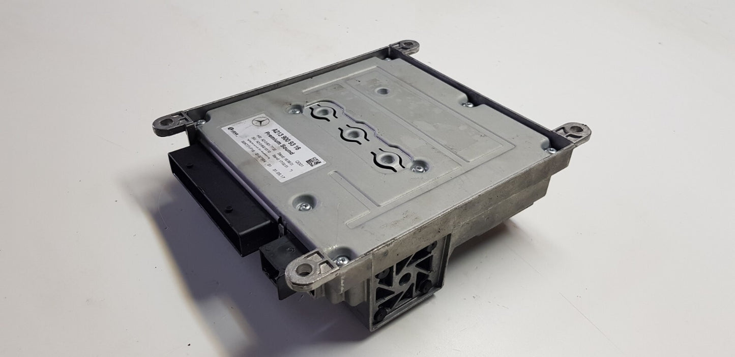 Mercedes W213 Verstärker Premium Sound A 2139009316 A 2139017700