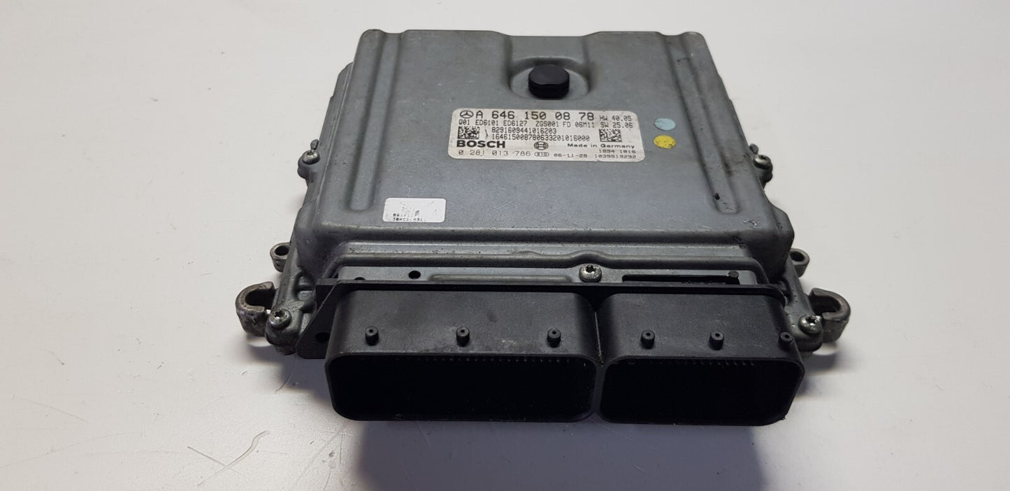 Mercedes Vito Viano W639 Motorsteuergerät Steuergerät A 6461500878 0281013786
