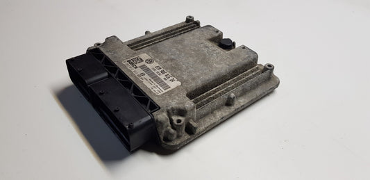VW Touareg Motorsteuergerät Steuergerät 070906016DA 0281012933