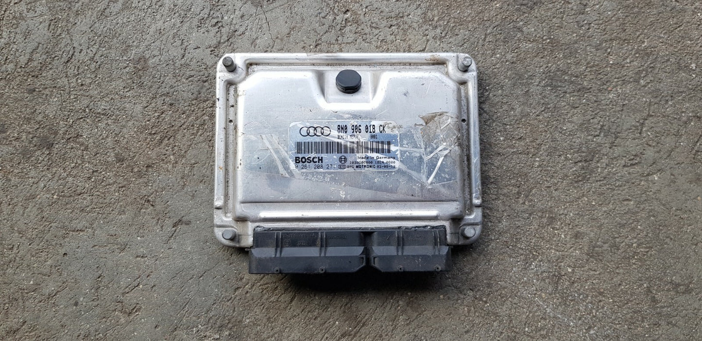 Audi TT Motorsteuergerät Steuergerät 8N0906018CK 0261208271